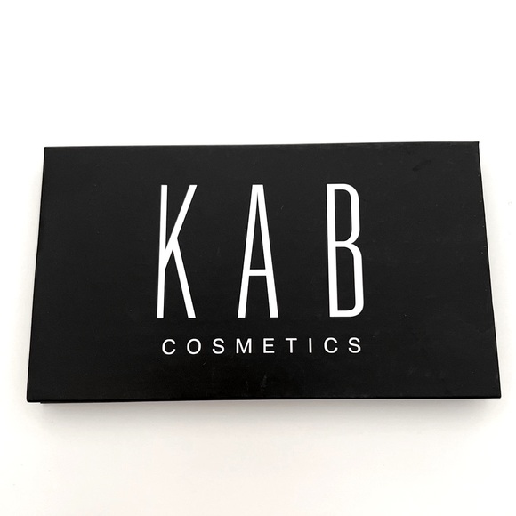 KAB Other - KAB Cosmetics Eyeshadow Palette Day & Night